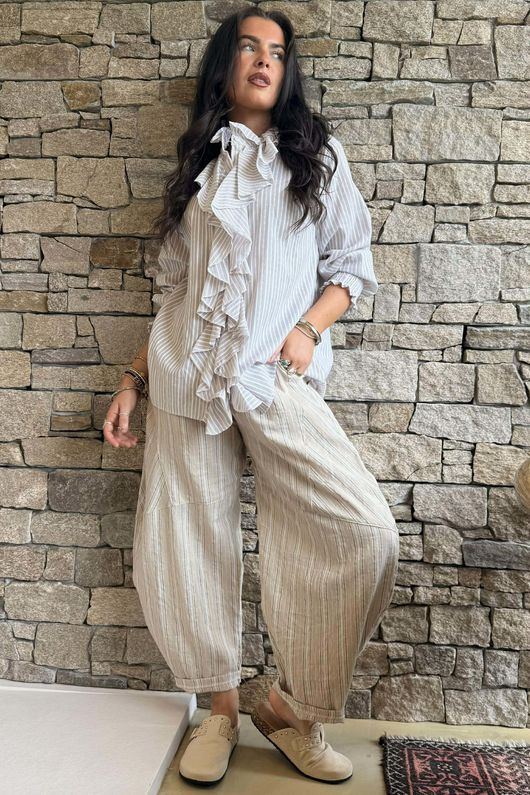 Nantucket Ruffle Blouse Stone